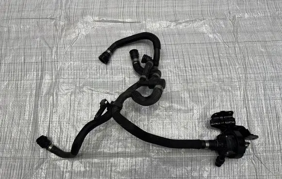 Alfa Romeo Junior Water pump 9833196380