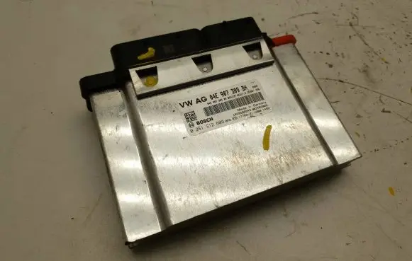 Volkswagen Golf VII Engine control unit/module 04E907309BH 0261S12609