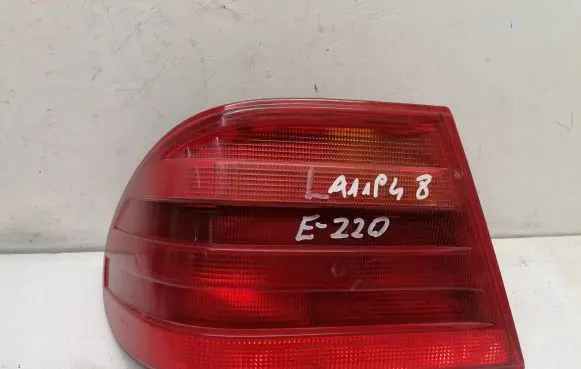 Mercedes-Benz E W210 Rear/tail lights A2108200164