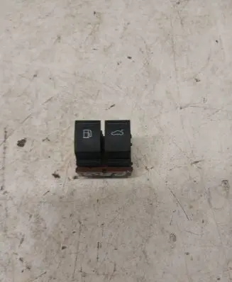 Volkswagen PASSAT CC Fuel tank opening switch 3C0959903B