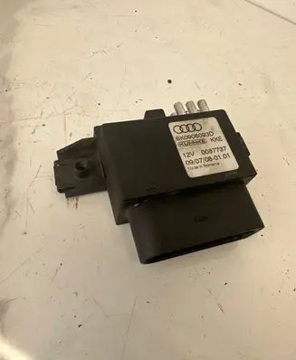 Audi A4 S4 B8 8K Fuel injection pump control unit/module 8K0906093D 0087737