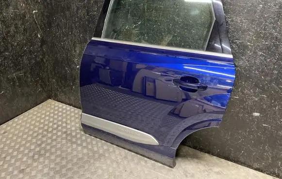Audi Q7 4M Rear door