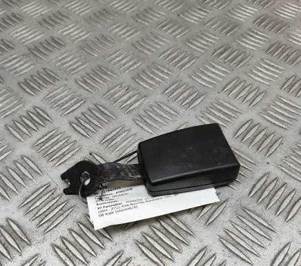 Rear seatbelt buckle