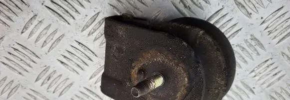 Suzuki Grand Vitara I Engine mount vacuum valve 
