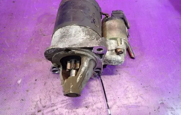 Mazda 323 Starter motor 228000-3381