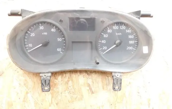 Renault Trafic II (X83) Speedometer (instrument cluster) P8200390132B