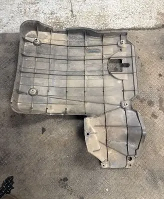 Honda HR-V Trunk boot underbody cover/under tray 74646t7W