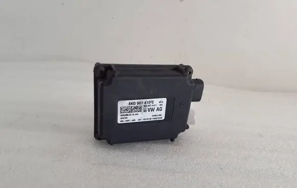 Porsche Macan (95B) Garage door switch 8K0907410C 4051859