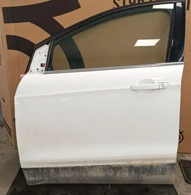 Ford Kuga II Front door