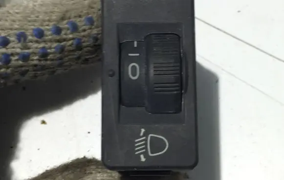 Citroen Berlingo Headlight level height control switch 96384422 96366692