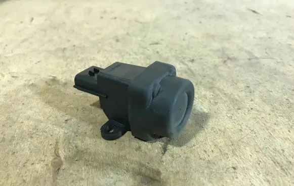 Honda Legend III KA9 Fuel cut-off switch 359105046010