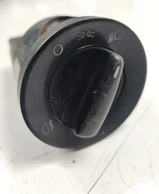 Volkswagen PASSAT B5 Light switch 1C0941531