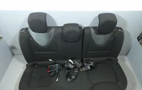 Renault Clio IV Second row seats 
