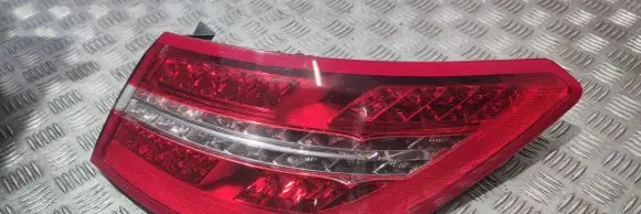 Mercedes-Benz E W212 Rear/tail lights 670102895 670102895R