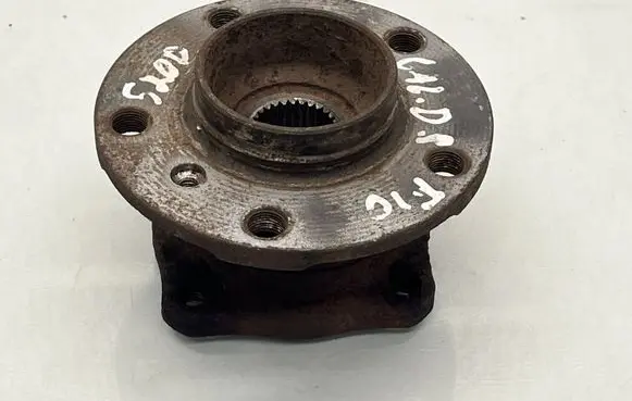 BMW 5 F10 F11 Rear wheel bearing hub 6850159