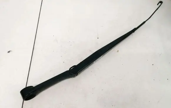 KIA Sportage Front wiper blade arm