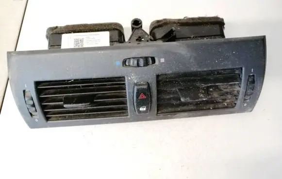 Dash center air vent grill
