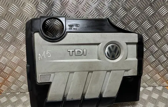 Volkswagen Tiguan Engine cover (trim) 03L103925