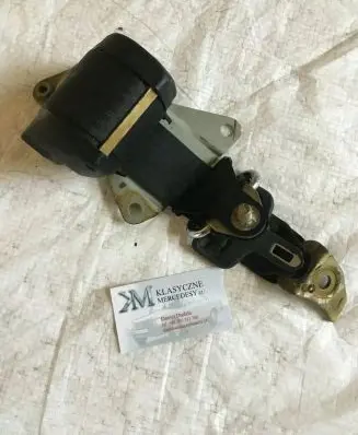 Mercedes-Benz W123 Rear seatbelt 1238604186