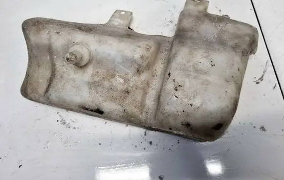 BMW 7 E38 Windshield washer fluid reservoir/tank 61678352897 61.678352897