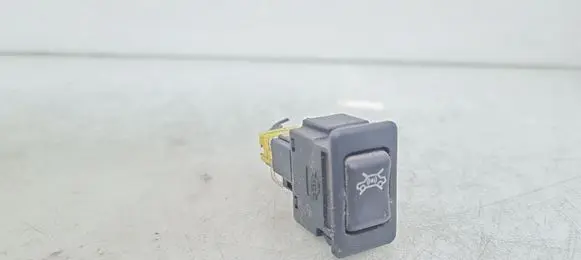 Nissan Terrano Alarm switch