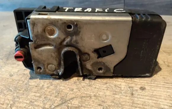Renault Trafic II (X83) Front door lock