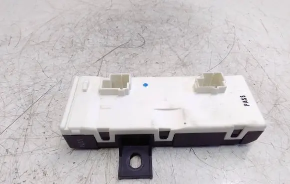 Mercedes-Benz GLA W156 X156 Tailgate/trunk control unit/module A2469003615 A2469011105