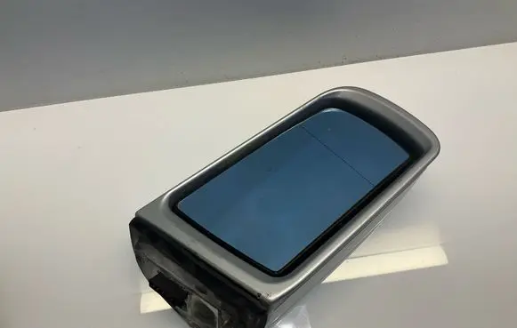 Mercedes-Benz E W210 Front door electric wing mirror 