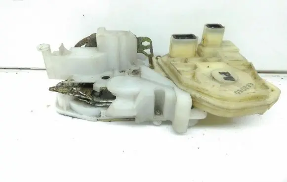 Front door lock