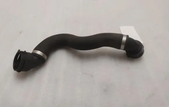 Mercedes-Benz C W205 Engine coolant pipe/hose A2055017484