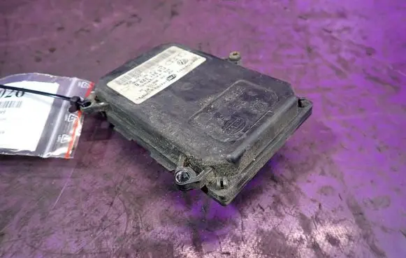 Skoda Octavia Mk2 (1Z) Xenon control unit/module 
