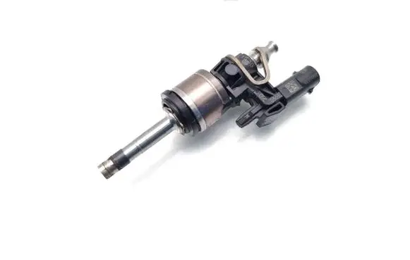 Skoda Kamiq Fuel injector 05C036E