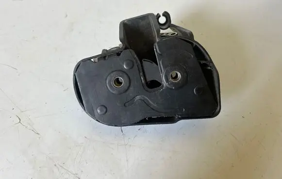 Volkswagen Transporter - Caravelle T5 Sliding door lock 7H0843603