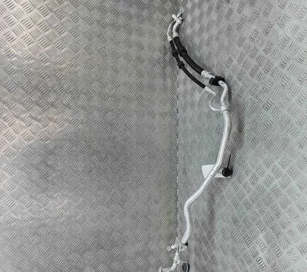 Mercedes-Benz GLE W167 Air conditioning (A/C) pipe/hose A1678303303