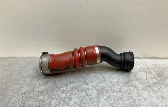 Intercooler hose/pipe