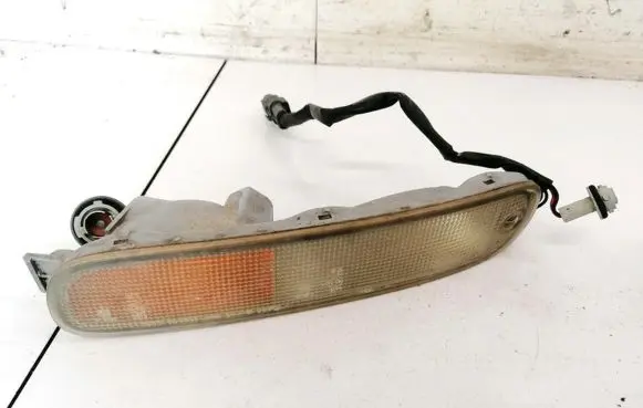 Mazda 323 Front indicator light 21061703 210-61703
