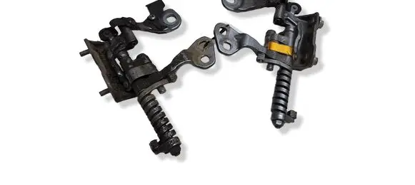 BMW 3 E90 E91 Tailgate/trunk/boot hinge 7119041