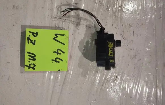Ford Focus Air flap motor/actuator 3M5H19E616AA 410473240