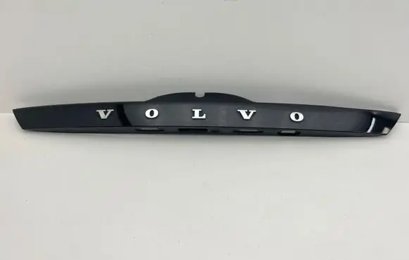 Volvo V60 Trunk door license plate light bar 31391290