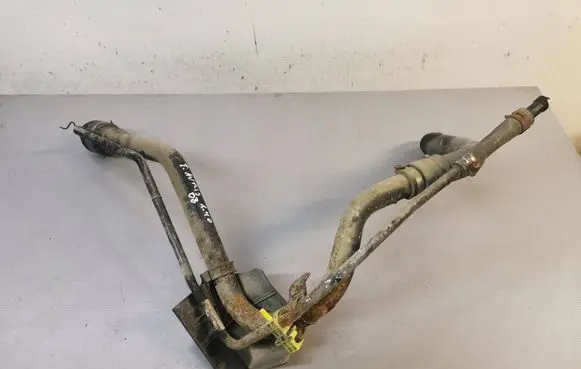 Toyota Auris 150 Fuel tank filler neck pipe