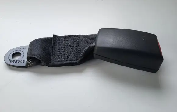 Nissan X-Trail T32 Middle seatbelt buckle (rear) 