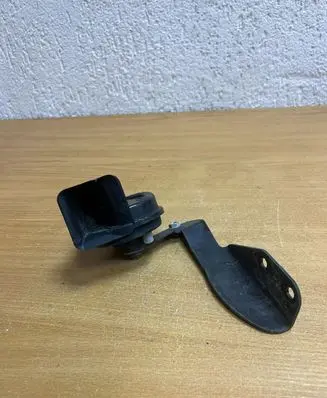 BMW X3 E83 Horn signal 708881157 F5344