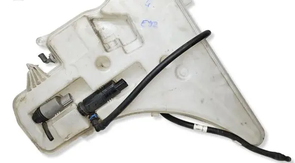 BMW 3 E92 E93 Windshield washer fluid reservoir/tank 71571444CAR 7157144