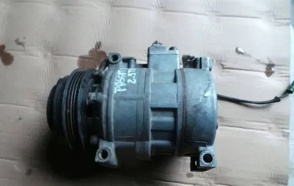 Volkswagen PASSAT B5.5 Air conditioning (A/C) compressor (pump)
