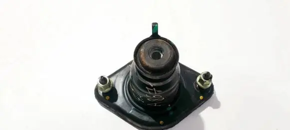 Honda CR-V Coil spring mount 