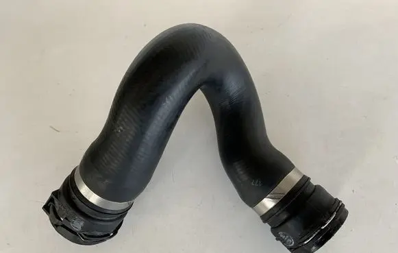 Audi A6 S6 C7 4G Engine coolant pipe/hose 4G0122101