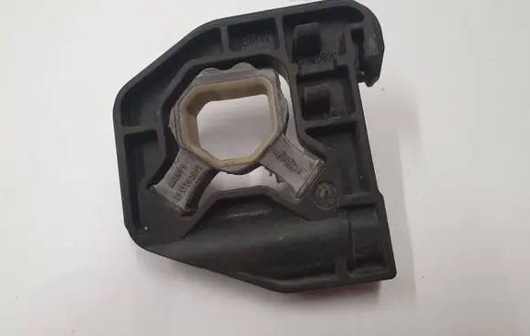 Radiator support slam panel bracket