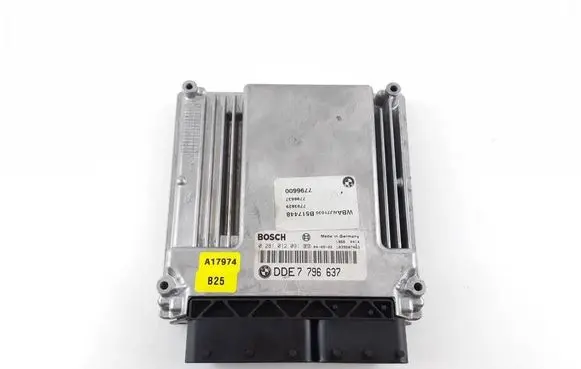 BMW 5 E60 E61 Engine control unit/module 7796637 0281012091 7796600
