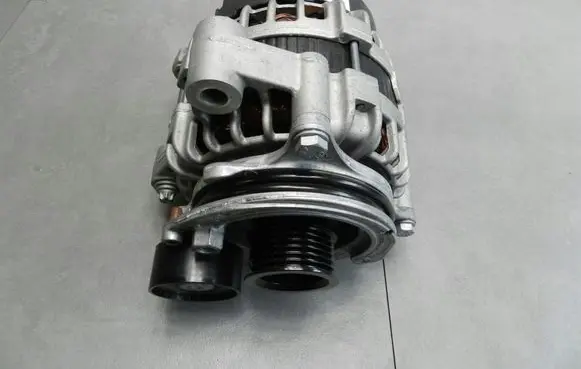 BMW 2 F22 F23 Generator/alternator 0125812026