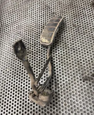 Renault Master II Accelerator throttle pedal